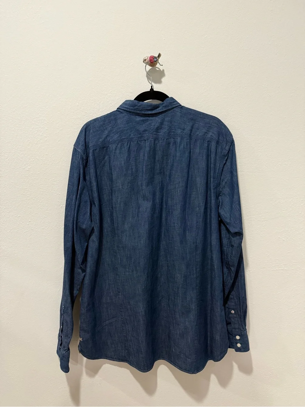 Banana Republic Men's Blue Denim Button-Up Shirt XL Slim Fit